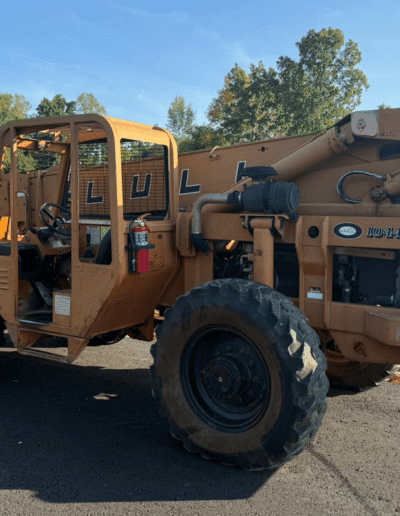 Heavy Duty Yellow Machine Tractor